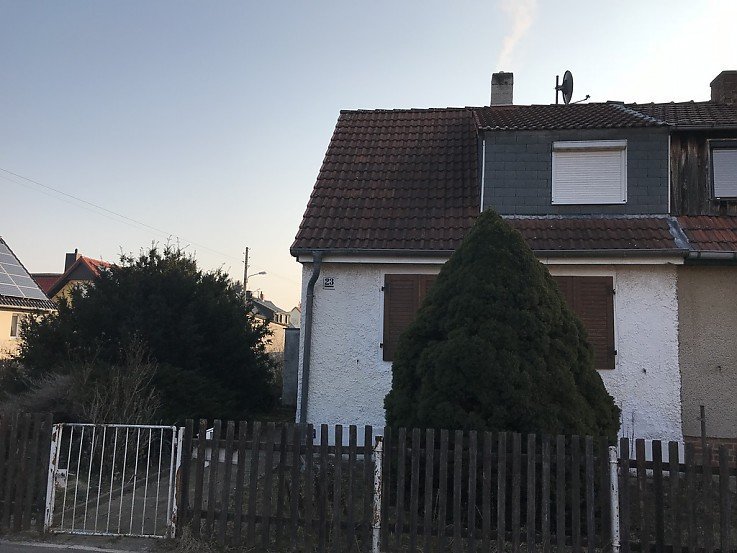 Foto Tolles Grundst�ck - Kleines Haus mit viel Potential
