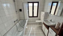 Tagenslicht-Wannenbad Vermietete Attraktive 3-R-Wohnung in Magdeburg N�he Domplatz