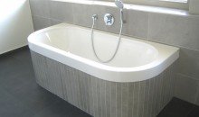 hochwertige K�rperformbadewanne mit Lichtvorhang Urlaub das ganze Jahr-Villa N�he Helmstedt