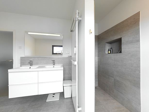 Masterbad Obergescho� Haus Magdeburg